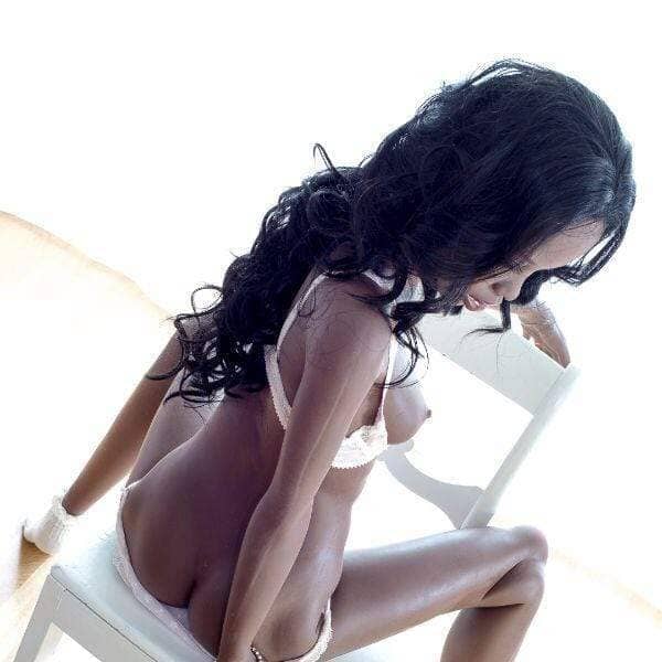 168cm  (5ft6') A-Cup Ebony Nava - Image 20